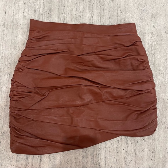 Zeynep Arcay Leather Draped Mini Skirt 4 & 8 - Picture 5 of 9